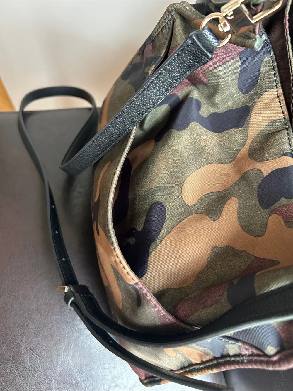 Camouflage Crossbody Shoulder Bag - Black Strap - unbranded